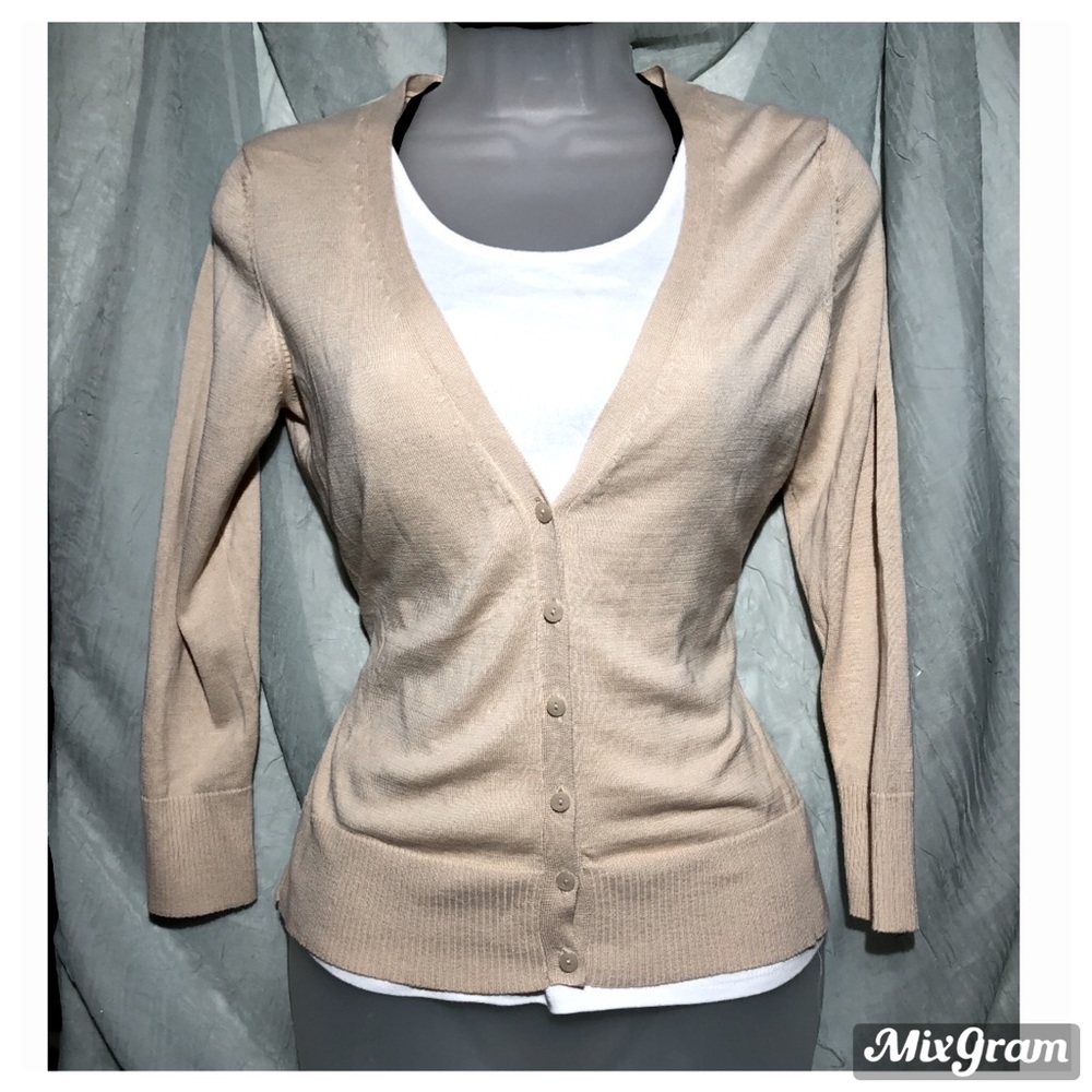 🛍5/20 LOFT Cardigan SZ XS